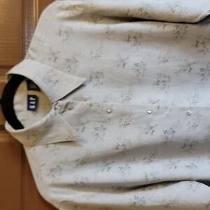 Gap-Linen Khaki shirt with teal & pink flowers, long sleeved, collared Size S.